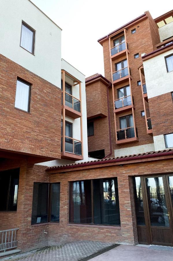 Reikartz King Tamar Tbilisi Hotel ภายนอก รูปภาพ