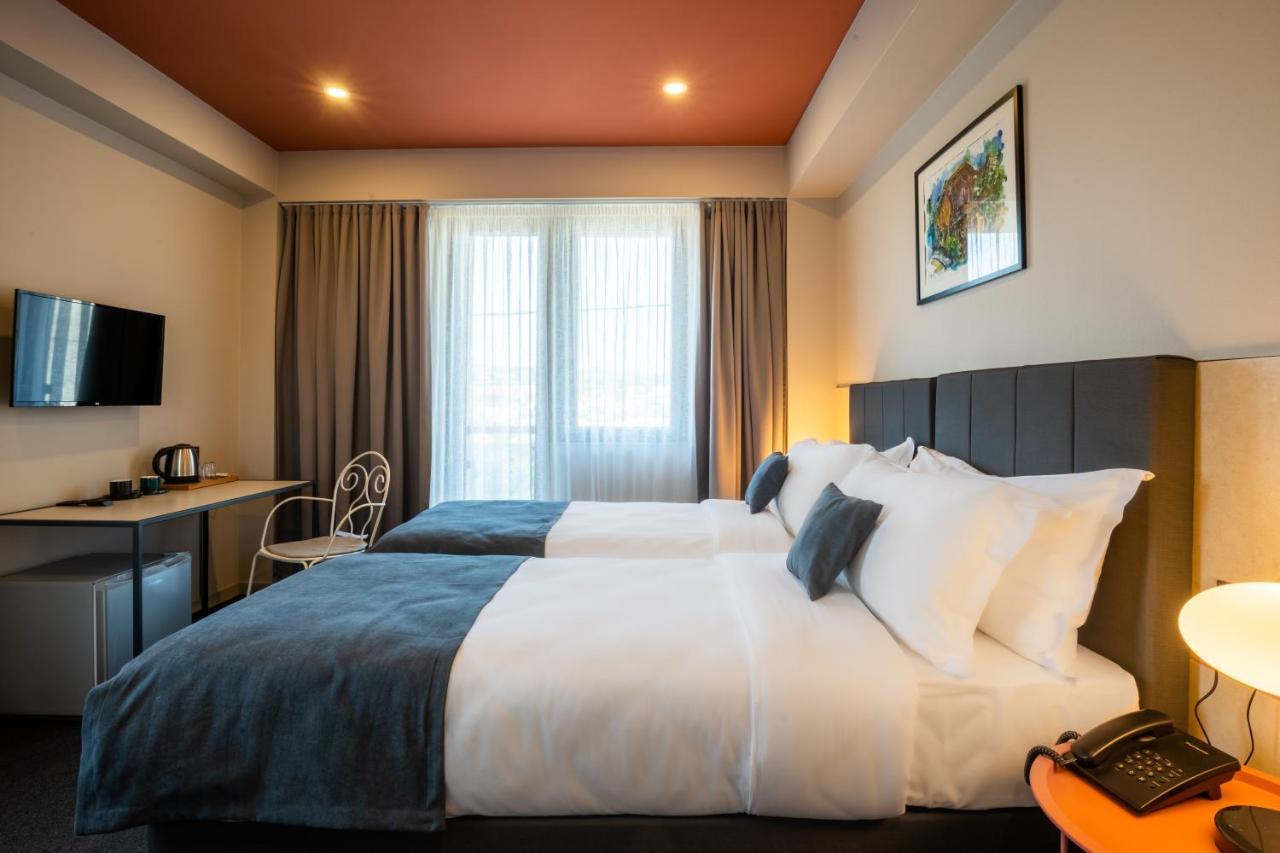 Reikartz King Tamar Tbilisi Hotel ภายนอก รูปภาพ